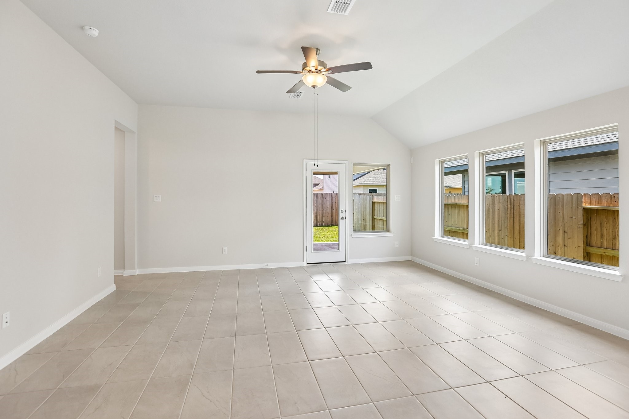 21111 Sunlight Grv Drive Rosharon, TX 77583 - Photo 8 of 47