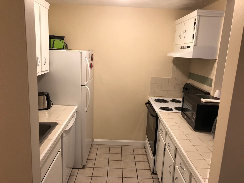 23 Davis Road, Unit B5 Acton, MA 01720 - Photo 3 of 10 Gallery Image 3
