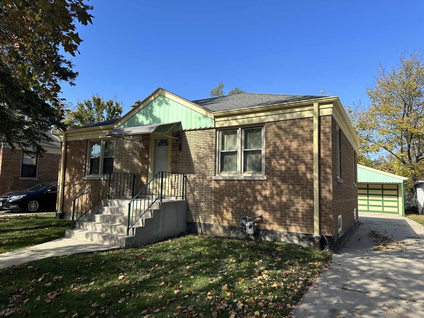 210 West Quincy Street Riverside, IL 60546 - Photo 1 of 26 Gallery Image 1