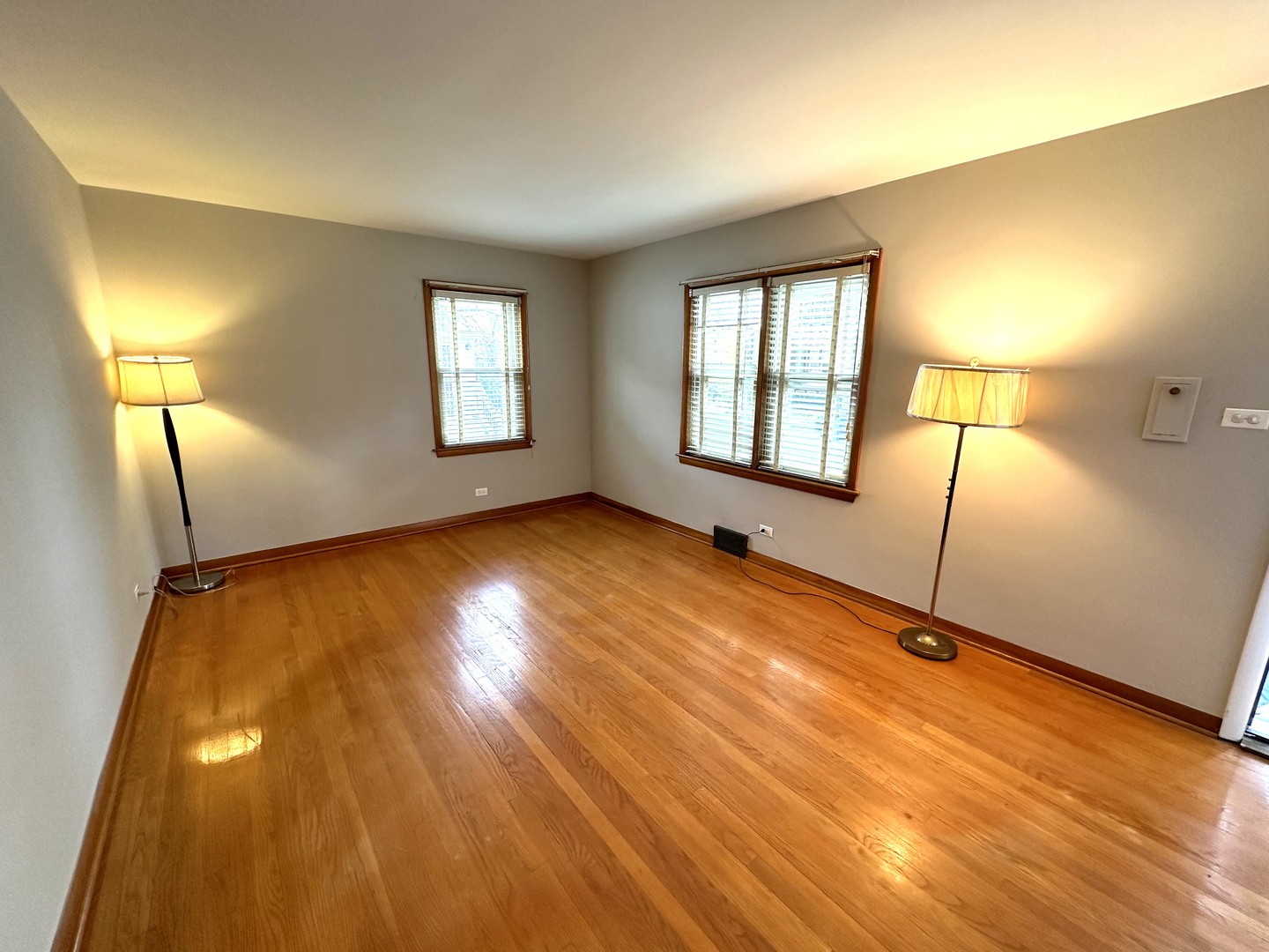 210 West Quincy Street Riverside, IL 60546 - Photo 3 of 26 Gallery Image 3