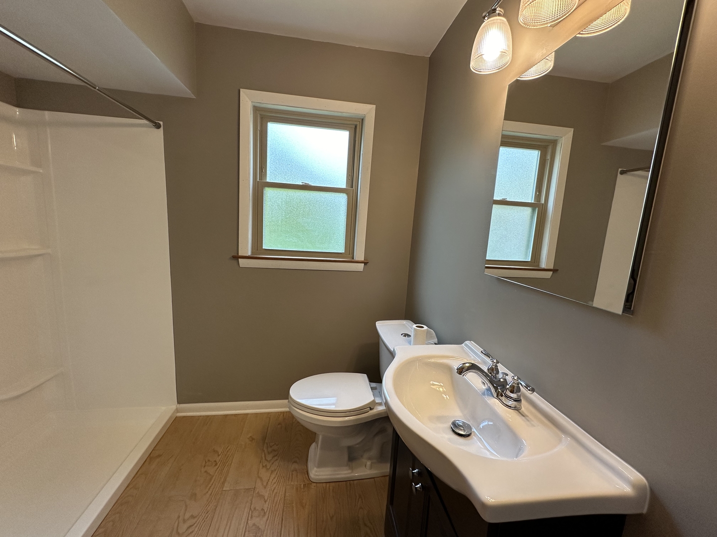 210 West Quincy Street Riverside, IL 60546 - Photo 9 of 26 Gallery Image 9