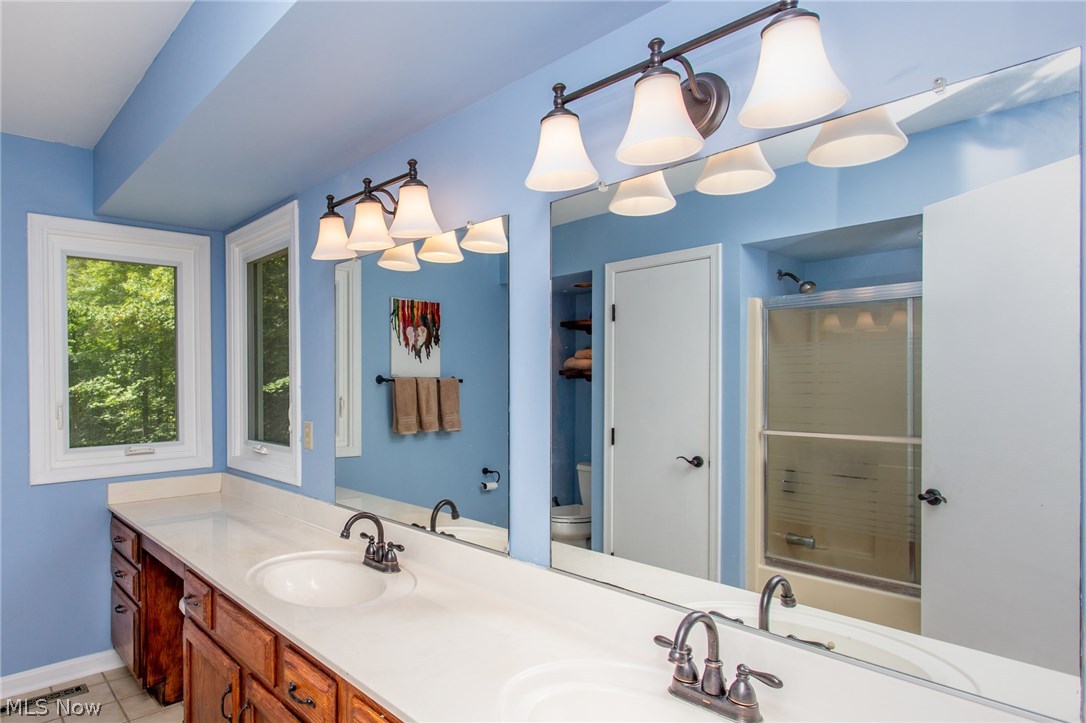 12427 Sperry Road Chesterland, OH 44026 - Photo 23 of 35 Private Master Bathroom - Again...Views from every room!