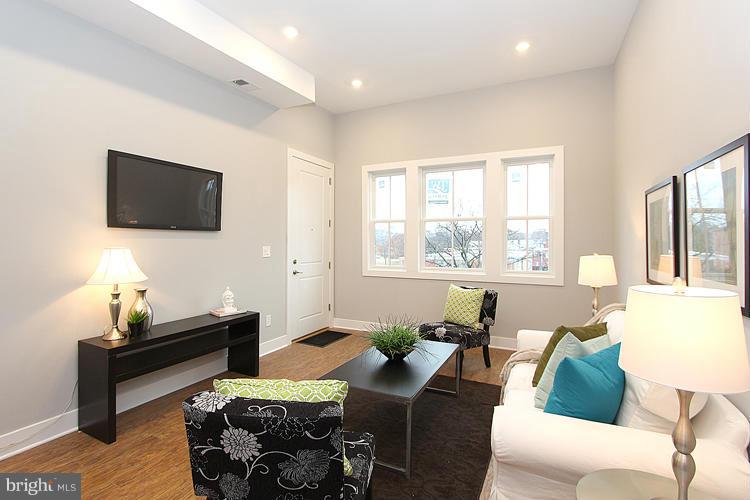 2000 D Street Northeast, Unit 4 Washington, DC 20002 - Photo 1 of 19 Living Room