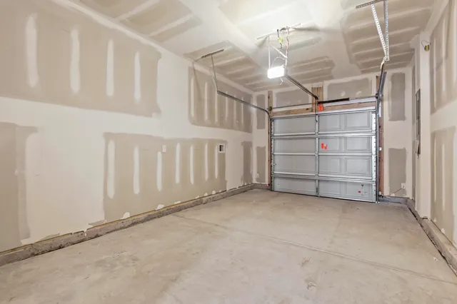 $2,400 | 7926 Triggerfish Way, Charleston, SC 29420