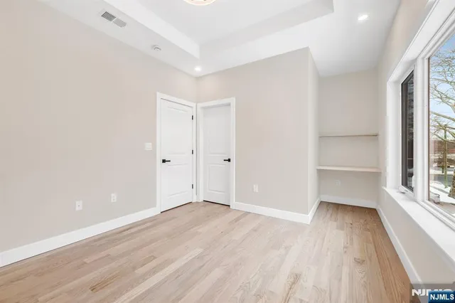 $1,999,995 | 623 Alberta Drive, Paramus, NJ 07652