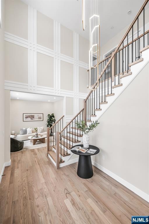 623 Alberta Drive Paramus, NJ 07652 - Photo 5 of 48