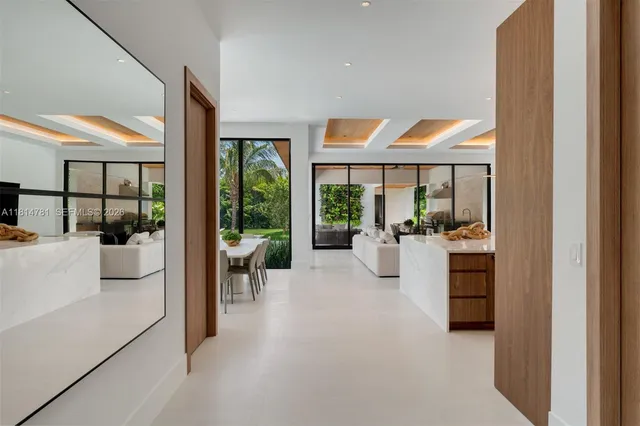 $11,995,000 | 6730 Southwest 115th Street, Pinecrest, FL 33156