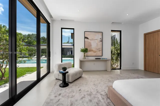 $11,995,000 | 6730 Southwest 115th Street, Pinecrest, FL 33156