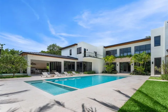 $11,995,000 | 6730 Southwest 115th Street, Pinecrest, FL 33156