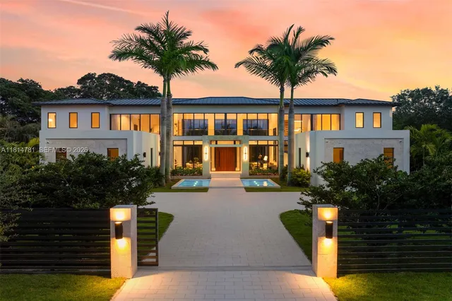 $11,995,000 | 6730 Southwest 115th Street, Pinecrest, FL 33156
