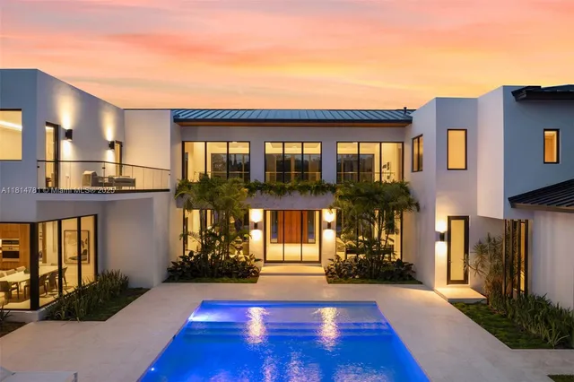 $11,995,000 | 6730 Southwest 115th Street, Pinecrest, FL 33156