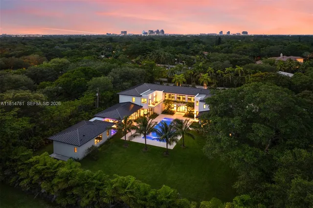 $11,995,000 | 6730 Southwest 115th Street, Pinecrest, FL 33156