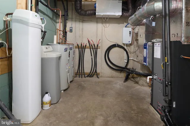 $1,045,000 | 113 Manhasset Drive, Port Matilda, PA 16870