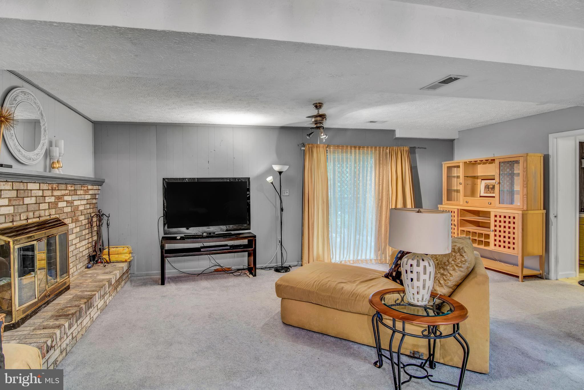 6825 Southfield Road Fort Washington, MD 20744 - Photo 20 of 30 Family Room