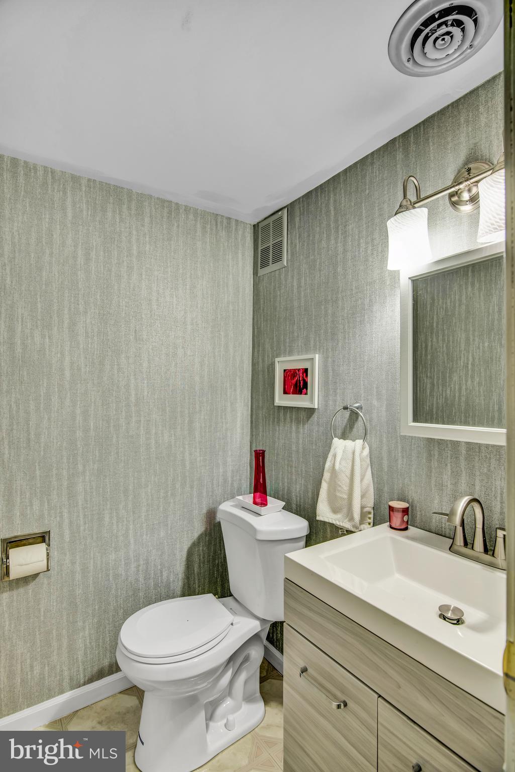 6825 Southfield Road Fort Washington, MD 20744 - Photo 24 of 30 Bath