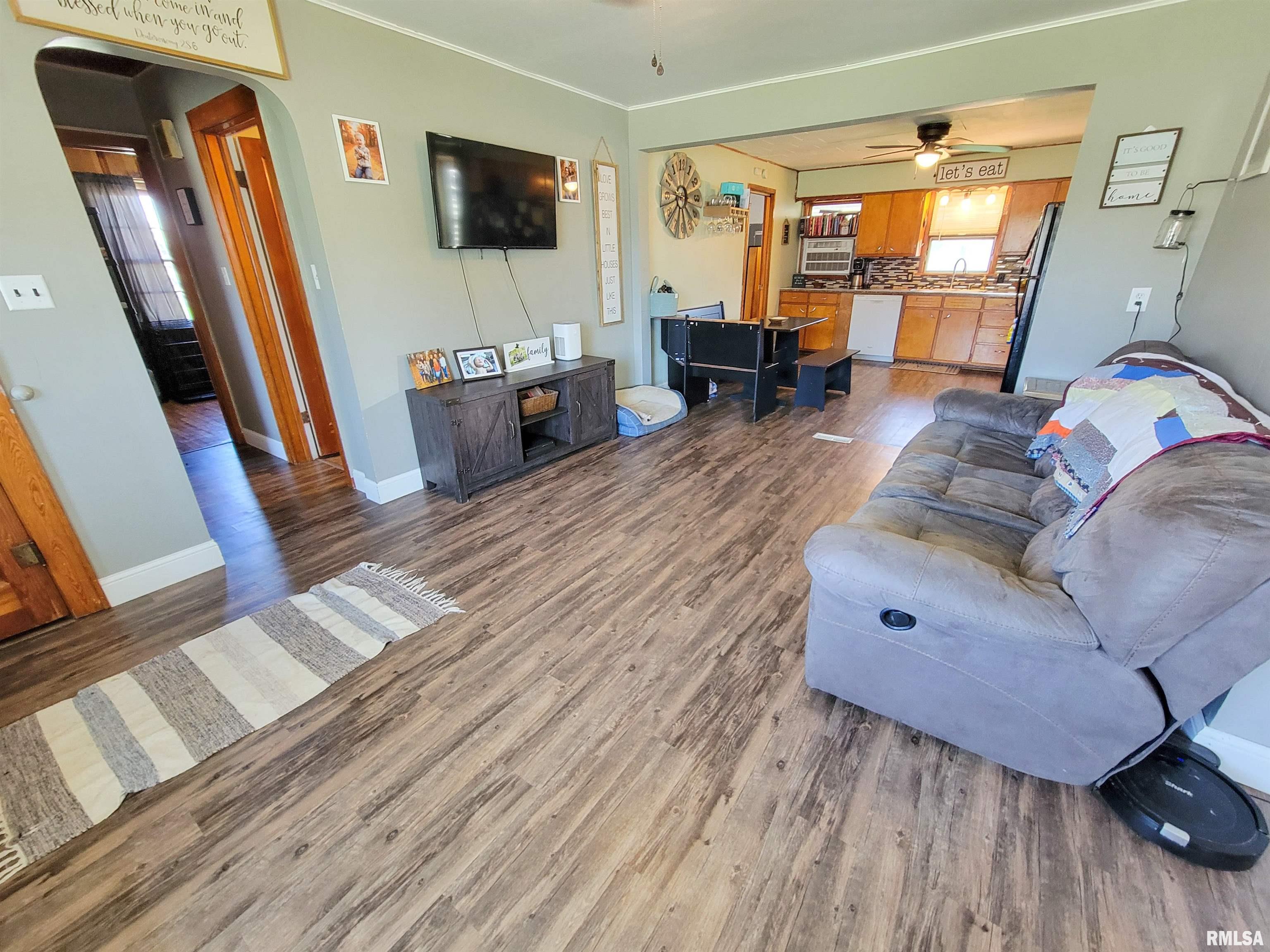 1122 Rider Street Flora, IL 62839 - Photo 11 of 66