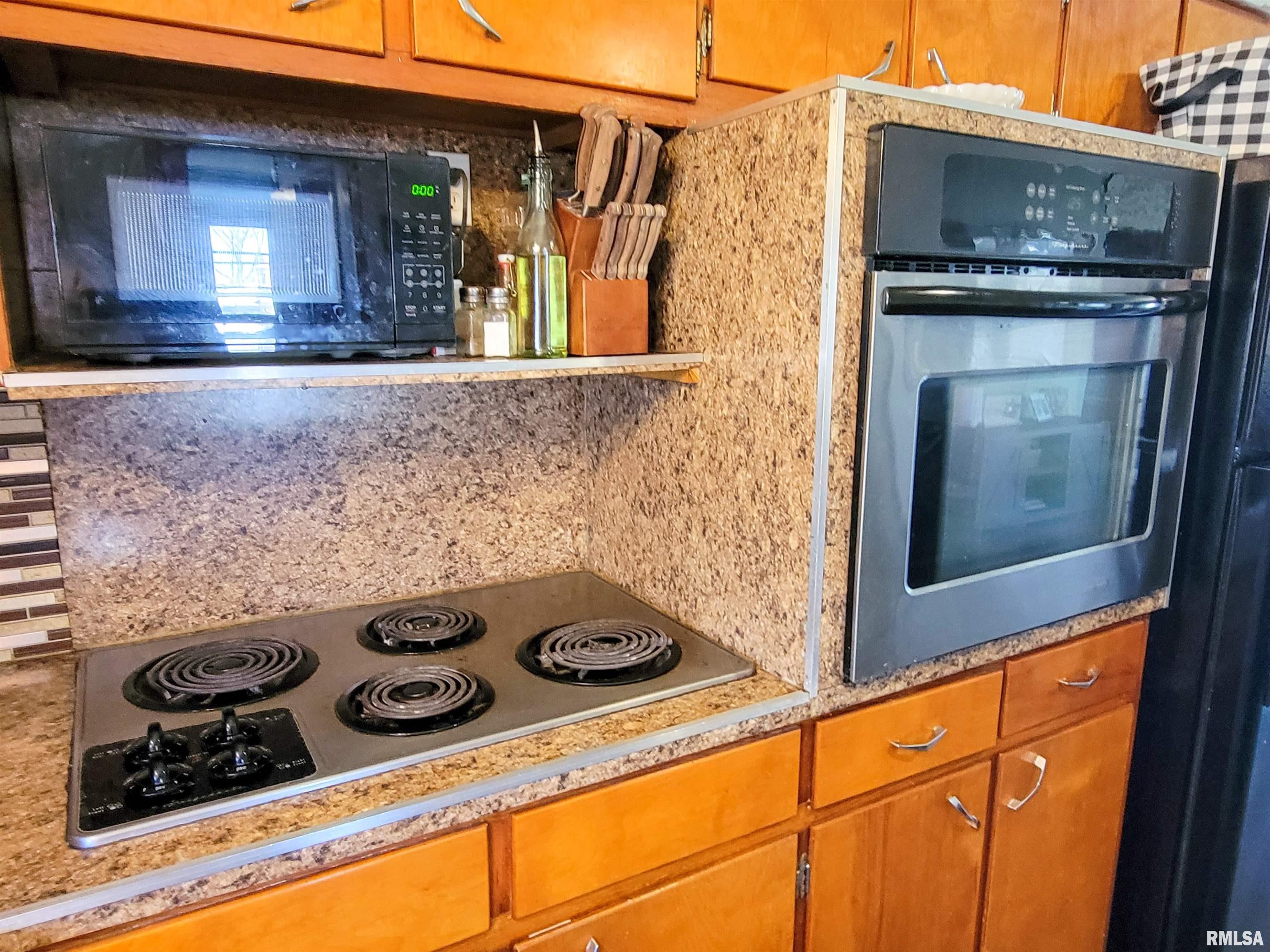 1122 Rider Street Flora, IL 62839 - Photo 13 of 66