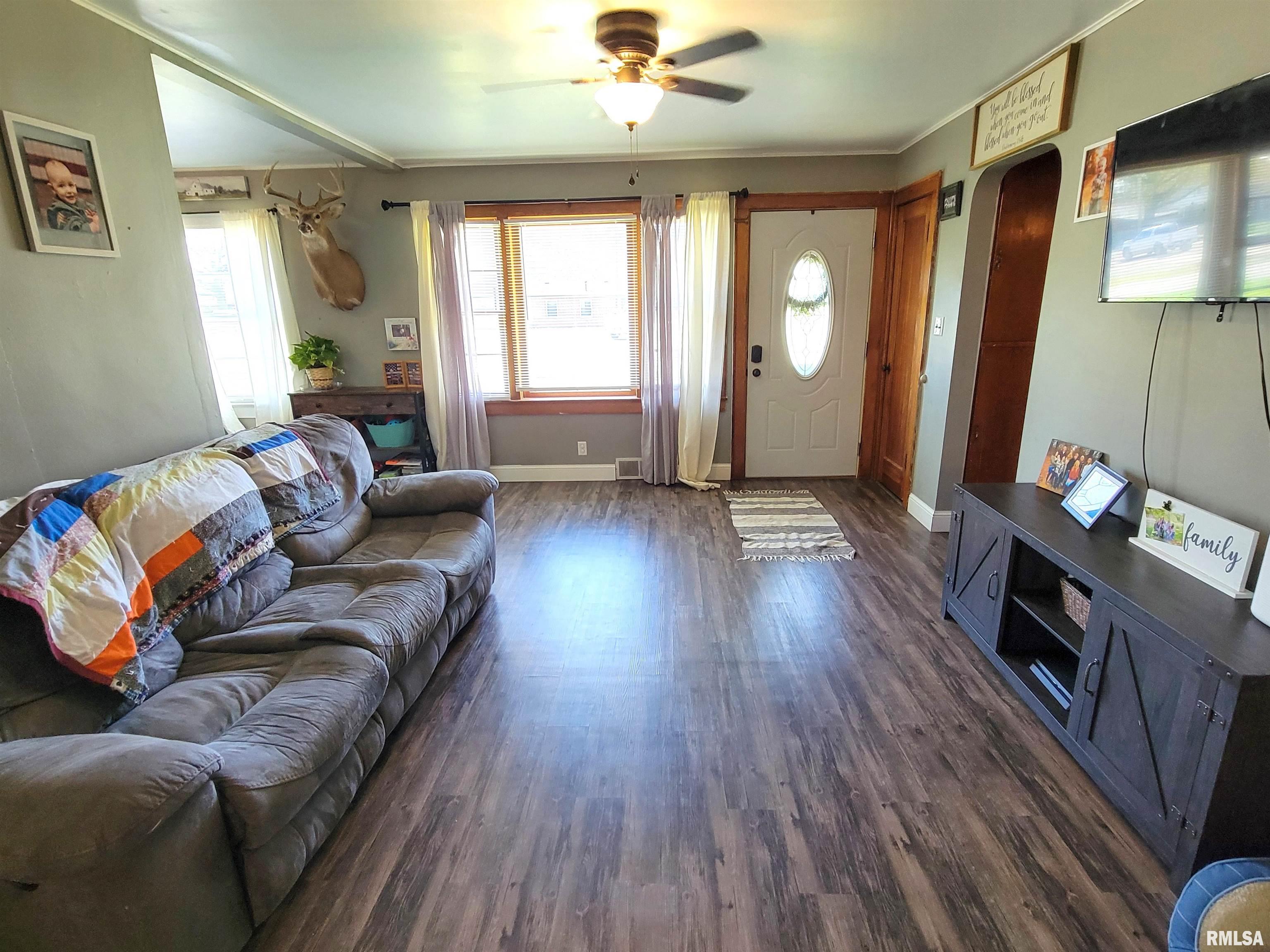 1122 Rider Street Flora, IL 62839 - Photo 8 of 66