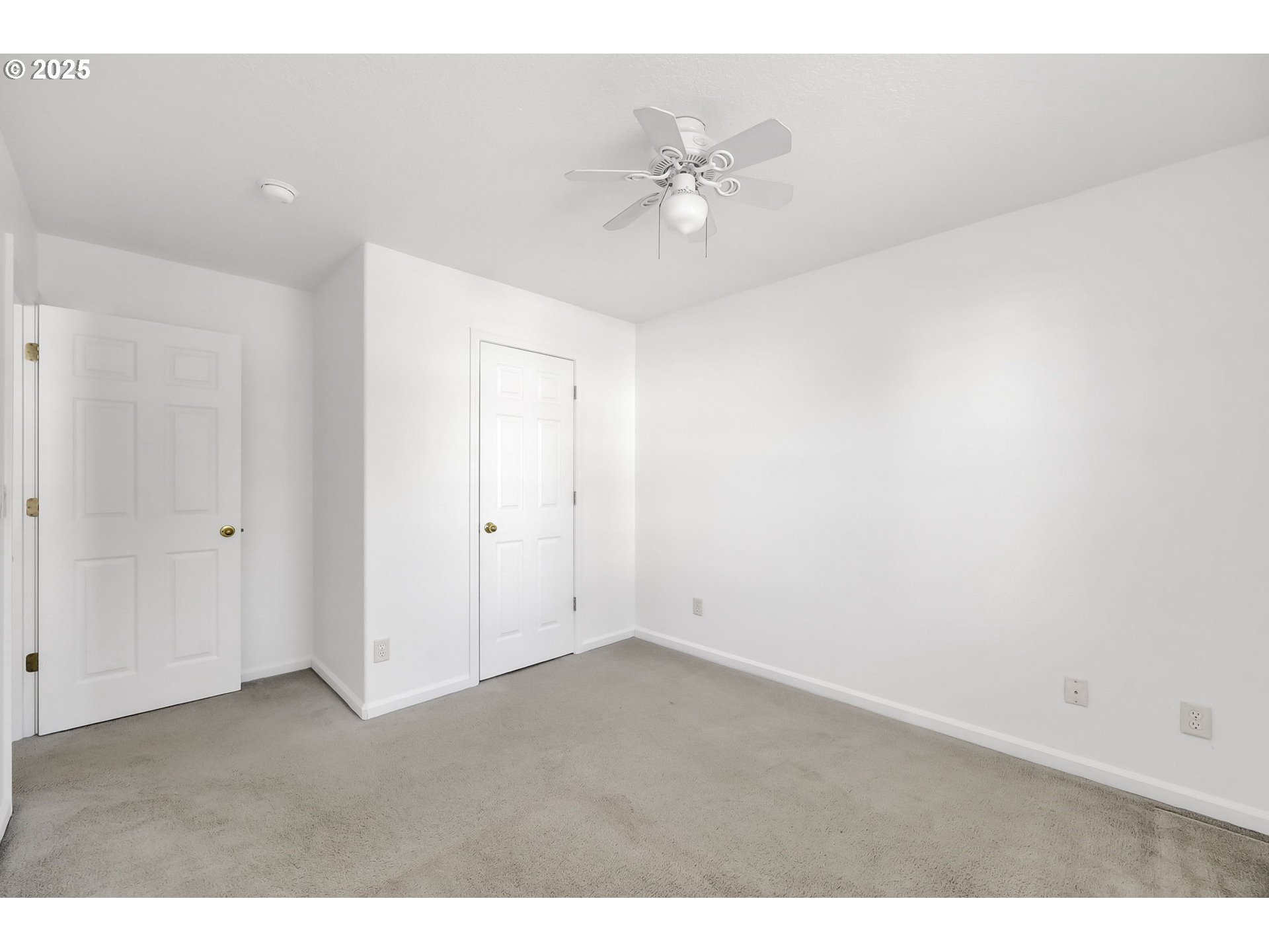 3906 Century Drive Eugene, OR 97402 - Photo 22 of 33 a view of an empty room