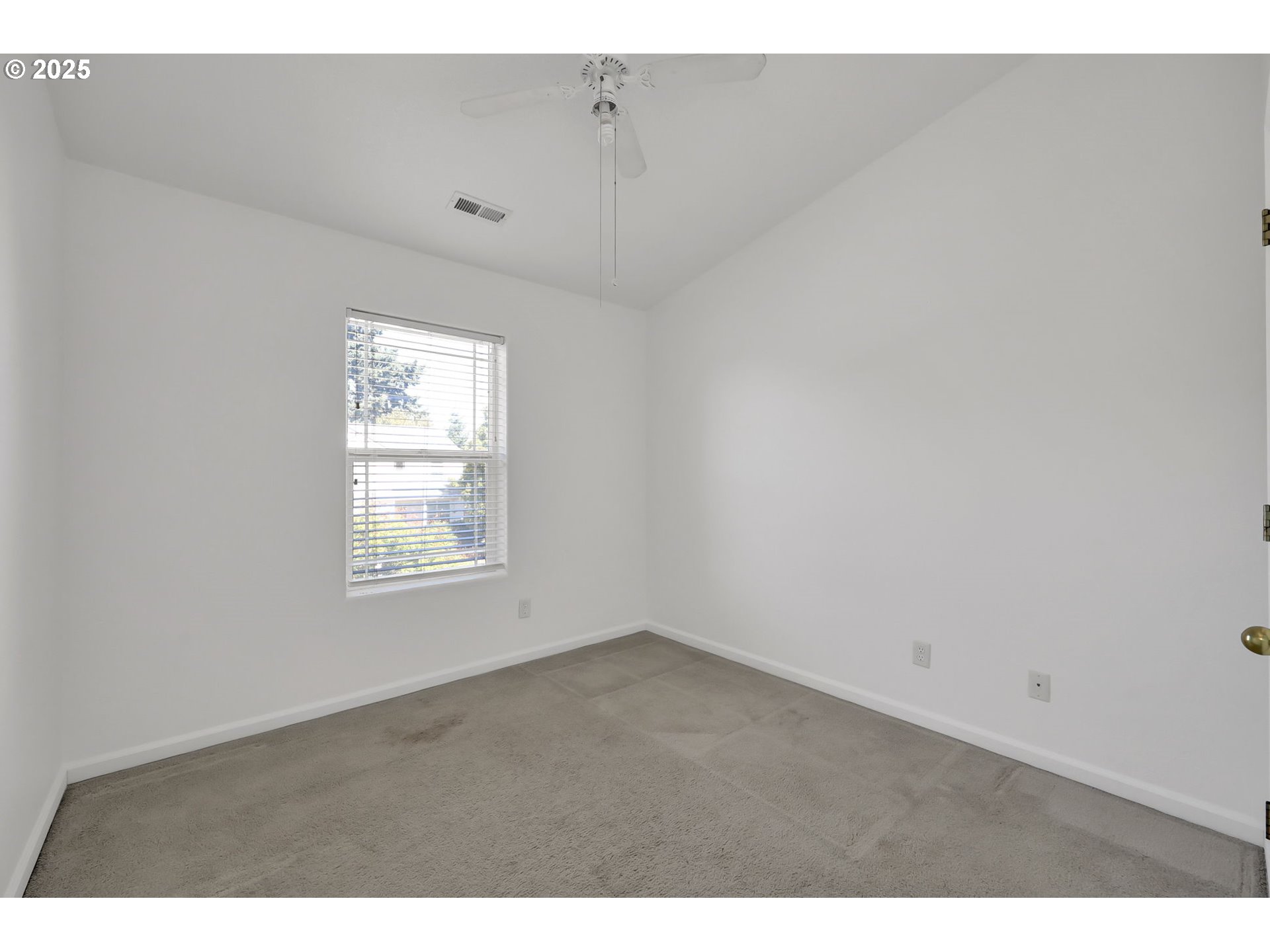 3906 Century Drive Eugene, OR 97402 - Photo 27 of 33 a view of an empty room with a window