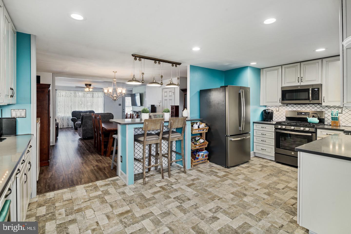 10108 West Keswick Road Philadelphia, PA 19114 - Photo 16 of 38 Gallery Image 16