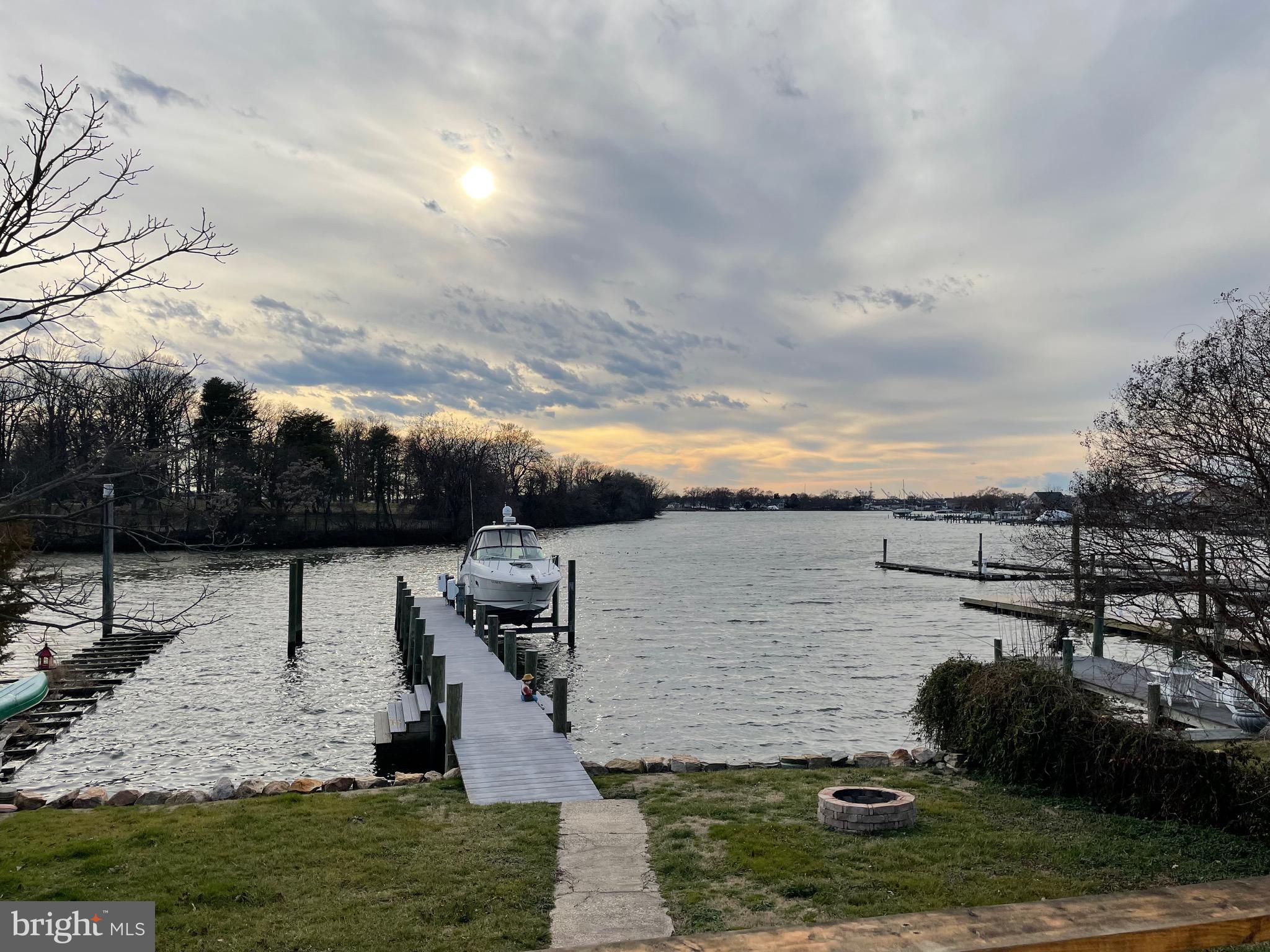 923 Short Road Dundalk, MD 21222 - Photo 17 of 17 Beautiful Waterfront with Pier