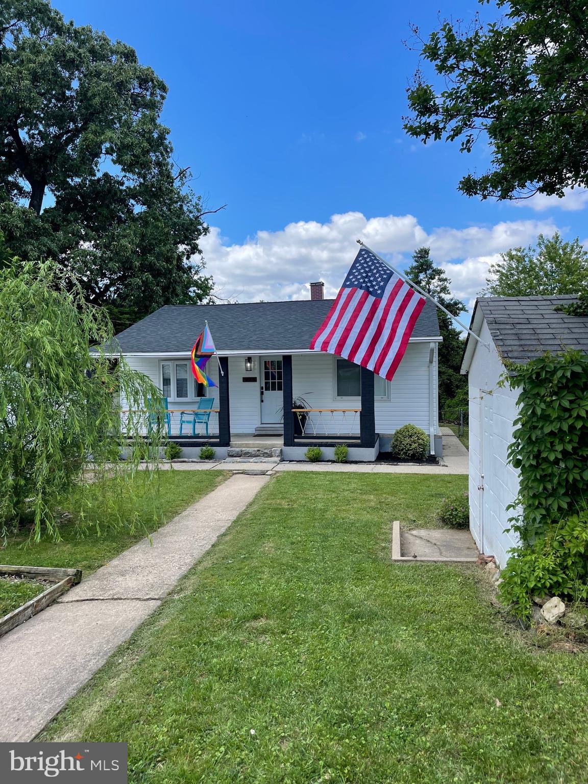 923 Short Road Dundalk, MD 21222 - Photo 3 of 17 Fully Renovated Waterfront Bungalow