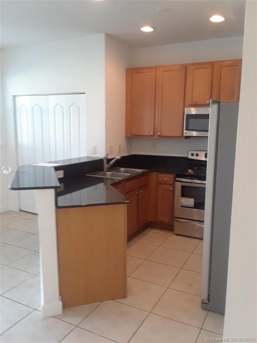 3168 Northeast 11th Street Homestead, FL 33033 - Photo 16 of 24 Kitchen