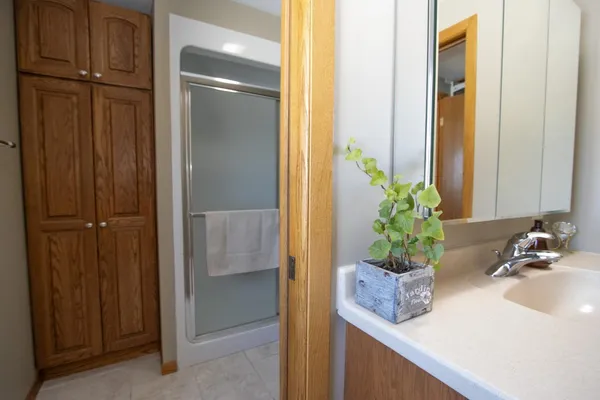 $599,900 | 48994 County Road 13, St. Peter, MN 56082