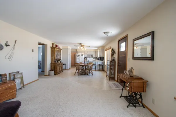 $599,900 | 48994 County Road 13, St. Peter, MN 56082