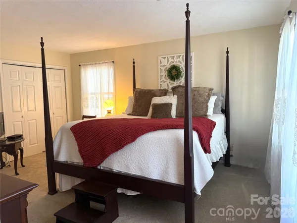 $299,900 | 12760 Woodbridge Drive, Laurinburg, NC 28352