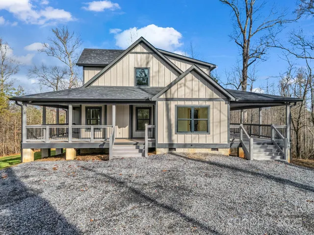 a house that has a lot of windows on it