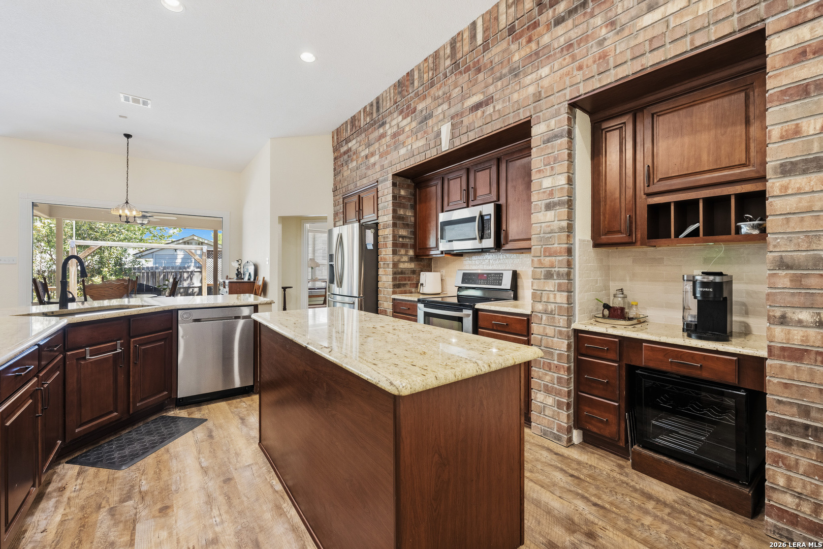 200 Summit View Cibolo, TX 78108 - Photo 11 of 32