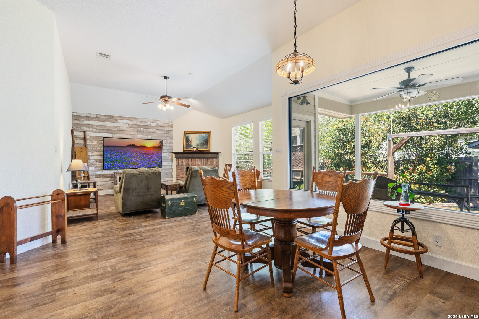 200 Summit View Cibolo, TX 78108 - Photo 15 of 32