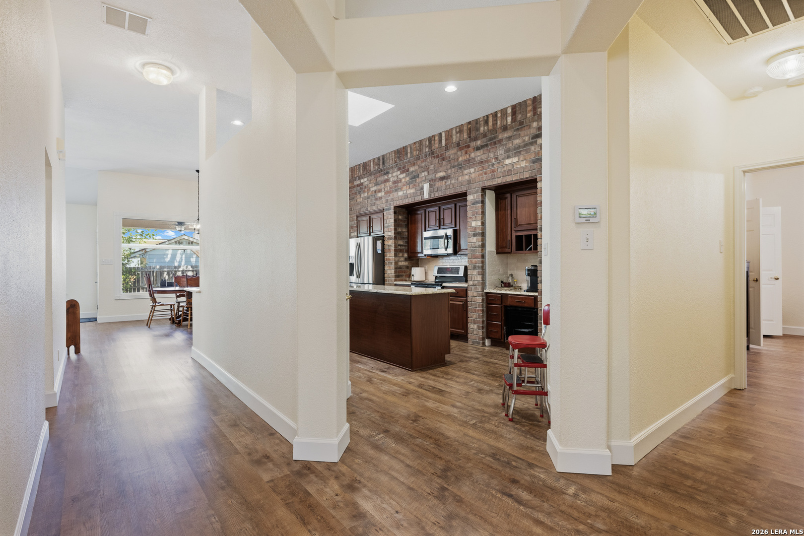 200 Summit View Cibolo, TX 78108 - Photo 10 of 32