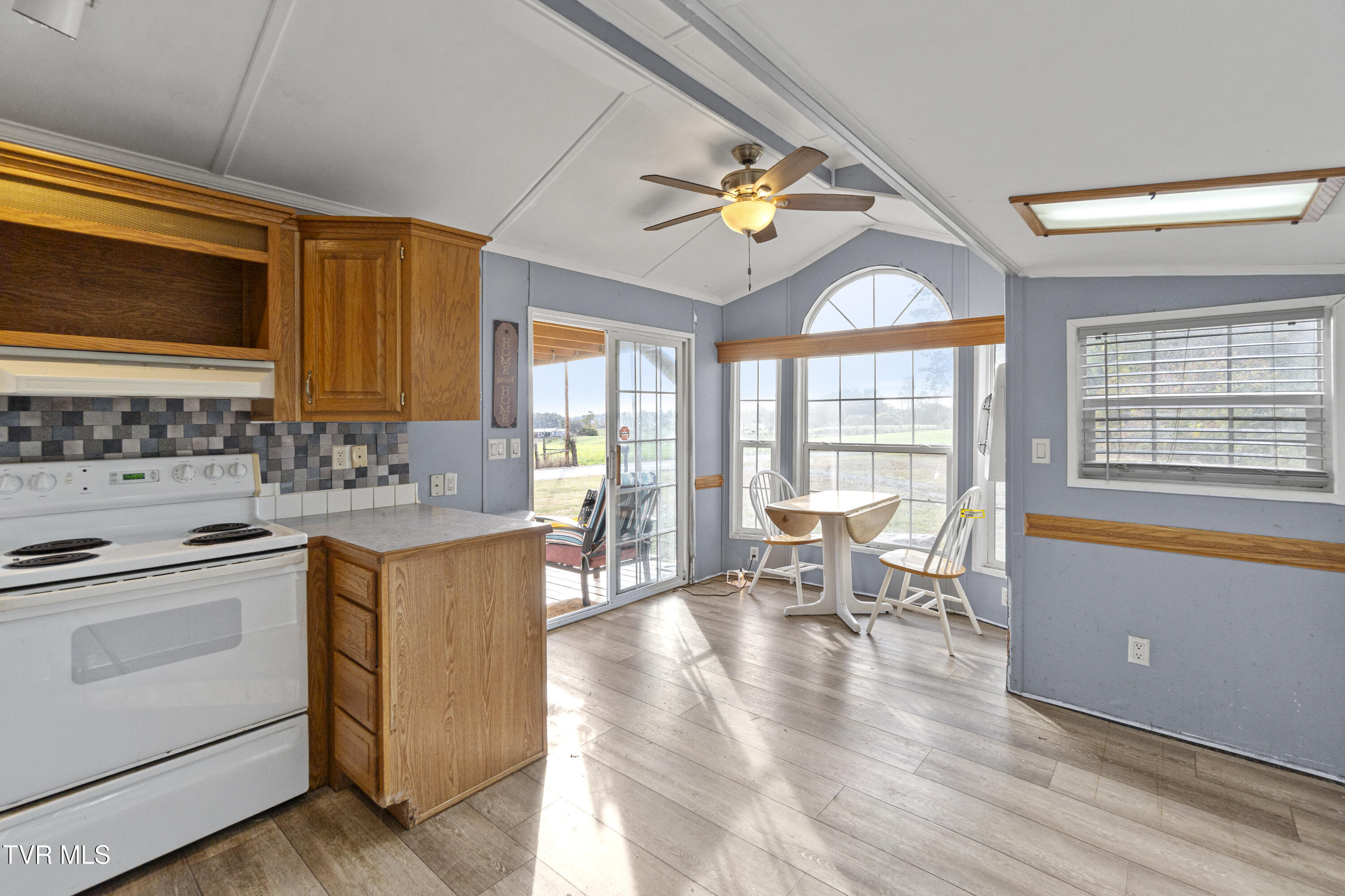 202 Tweed Road, Unit 14 Telford, TN 37690 - Photo 12 of 25 DSC09921