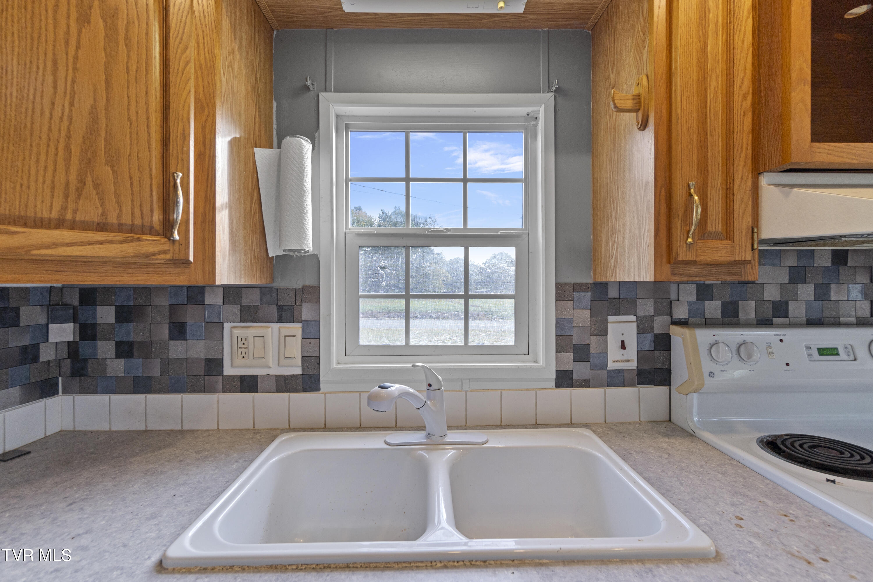 202 Tweed Road, Unit 14 Telford, TN 37690 - Photo 15 of 25 DSC09930