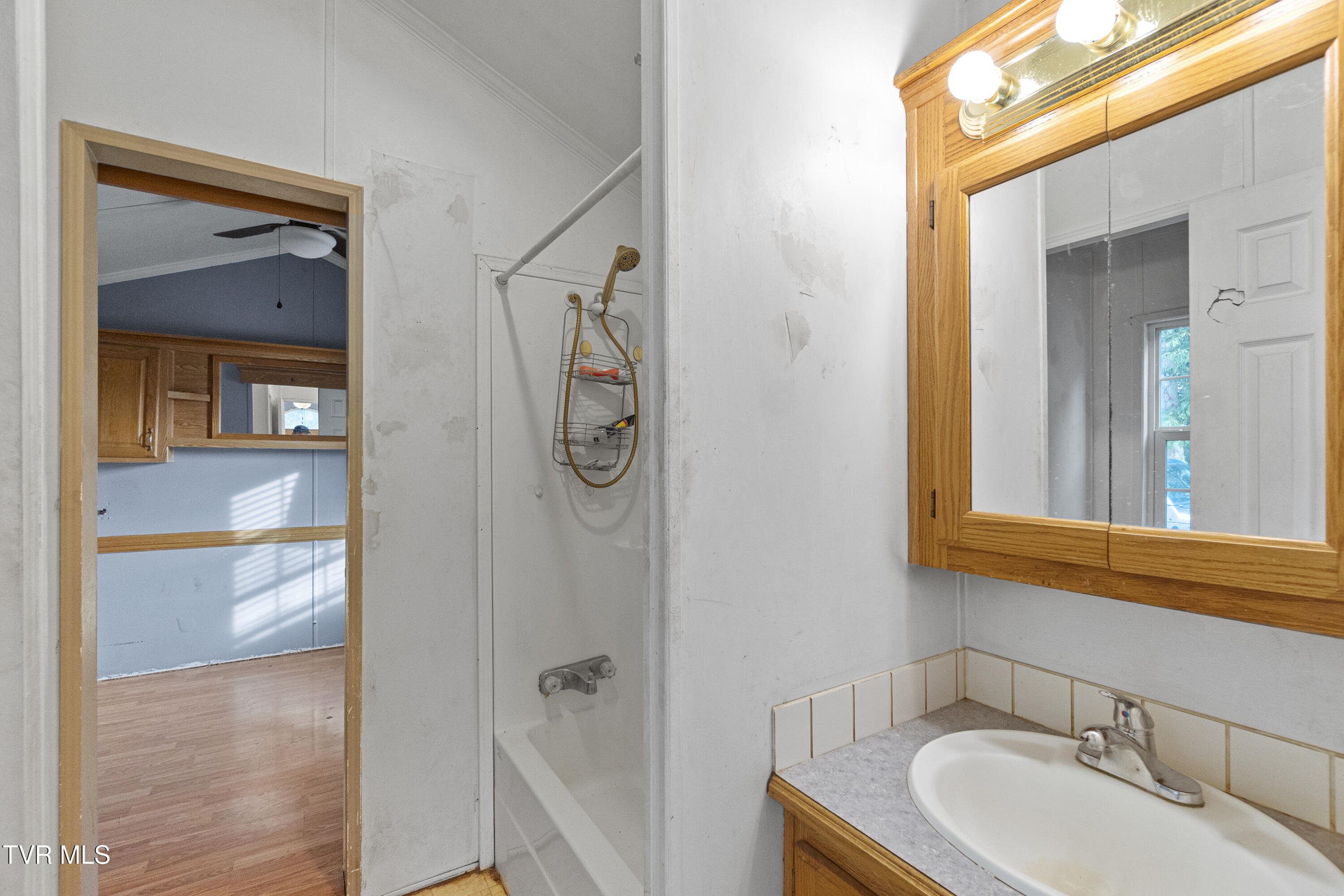 202 Tweed Road, Unit 14 Telford, TN 37690 - Photo 16 of 25 DSC09933