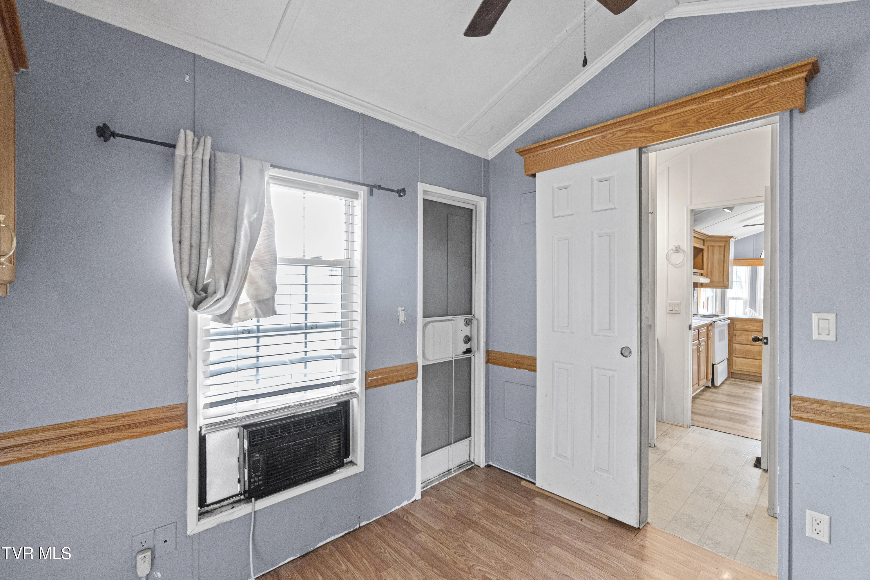 202 Tweed Road, Unit 14 Telford, TN 37690 - Photo 20 of 25 DSC09942