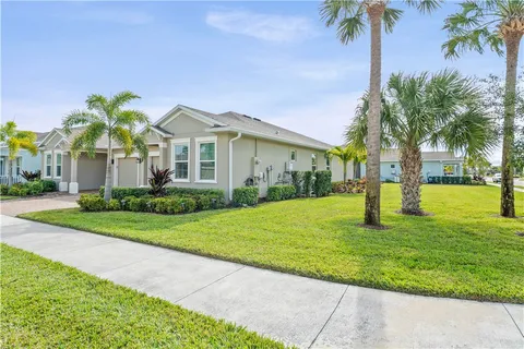 $364,900 | 6045 Red Maple Manor, Vero Beach, FL 32966