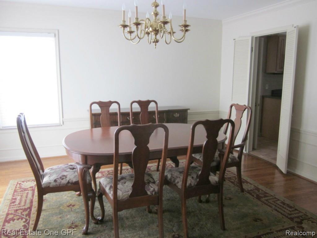 60 Fairford Road Grosse Pointe, MI 48236 - Photo 4 of 18 IMG_1557.jpg