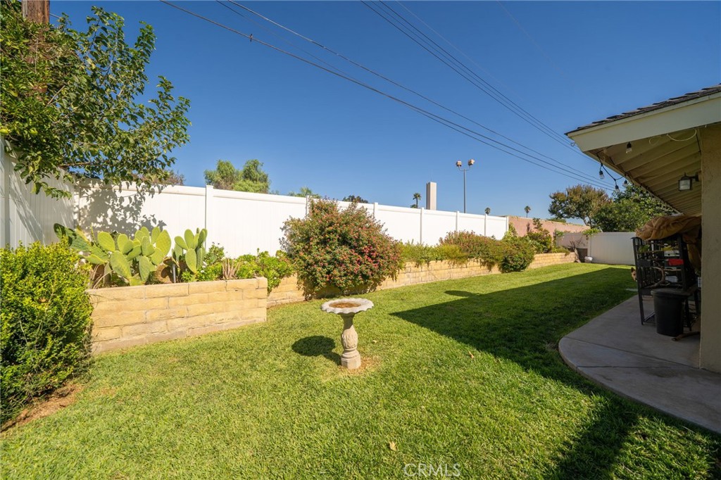 5035 Carlingford Avenue Riverside, CA 92504 - Photo 27 of 32 a view of a backyard
