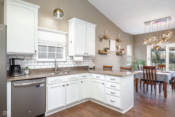 $369,000 | 1647 Gross Point Pass, Brownsburg, IN 46112