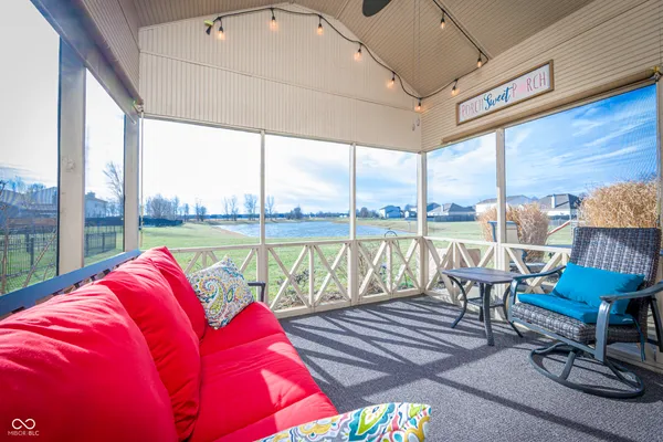$369,000 | 1647 Gross Point Pass, Brownsburg, IN 46112