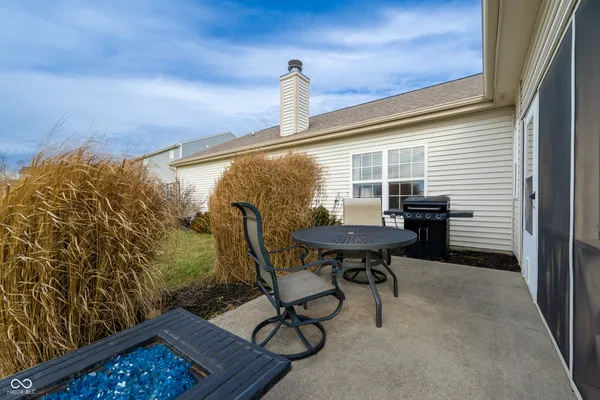$369,000 | 1647 Gross Point Pass, Brownsburg, IN 46112