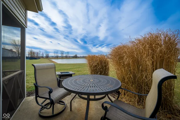 $369,000 | 1647 Gross Point Pass, Brownsburg, IN 46112