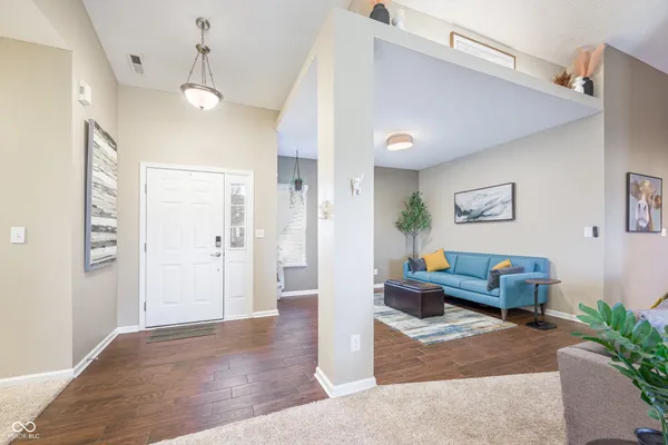 $369,000 | 1647 Gross Point Pass, Brownsburg, IN 46112