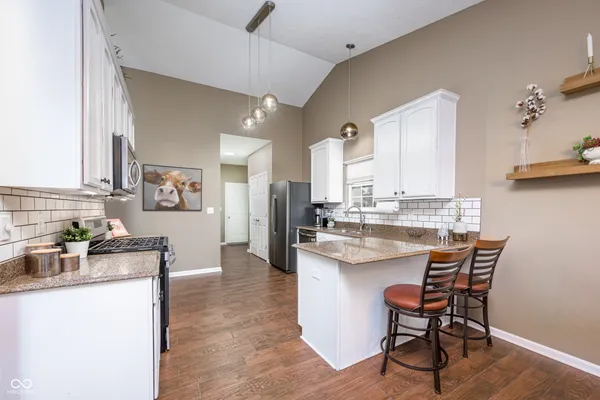 $369,000 | 1647 Gross Point Pass, Brownsburg, IN 46112