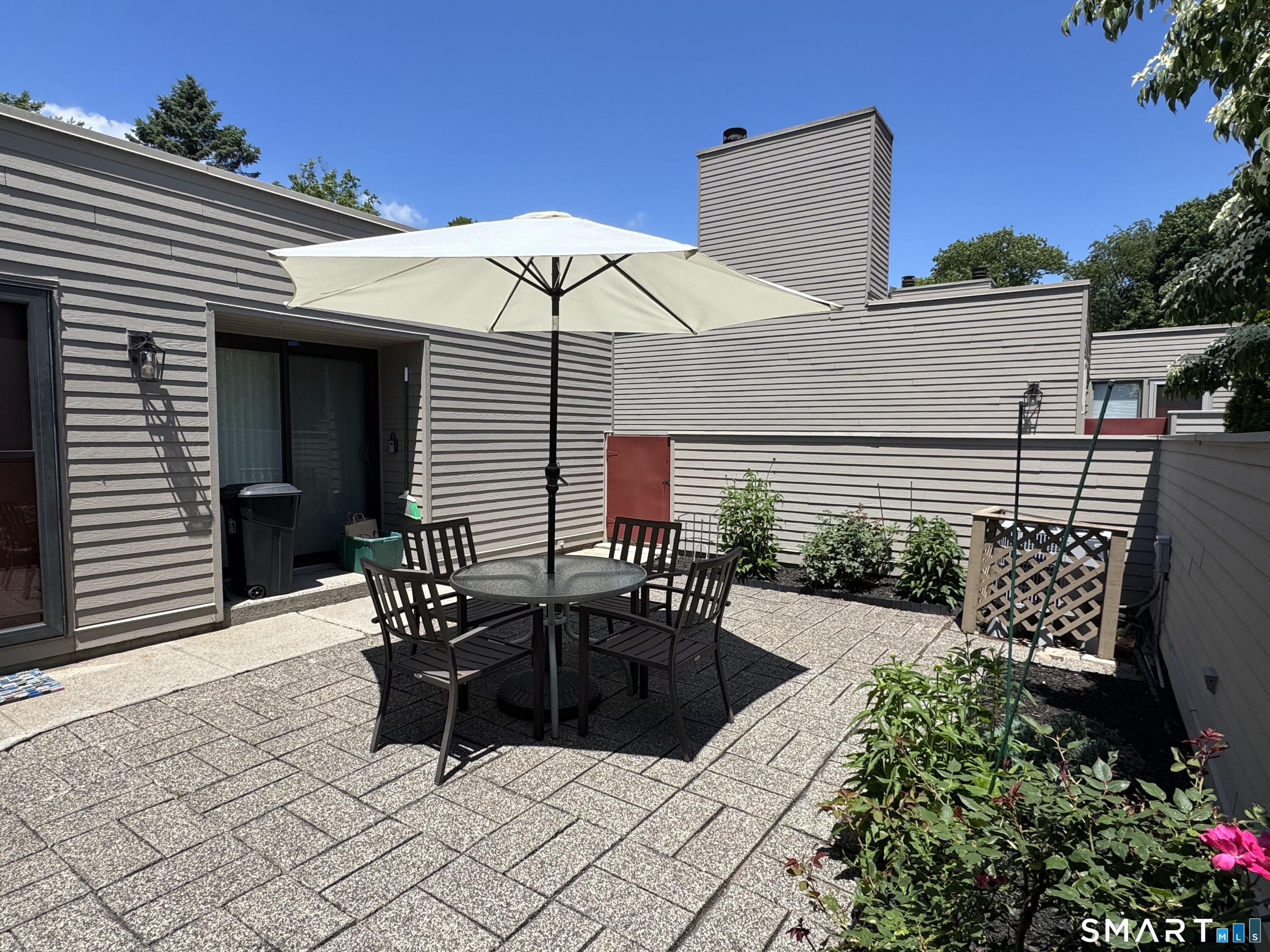 25 Charlton Hill Road, Unit 25 Hamden, CT 06518 - Photo 5 of 10