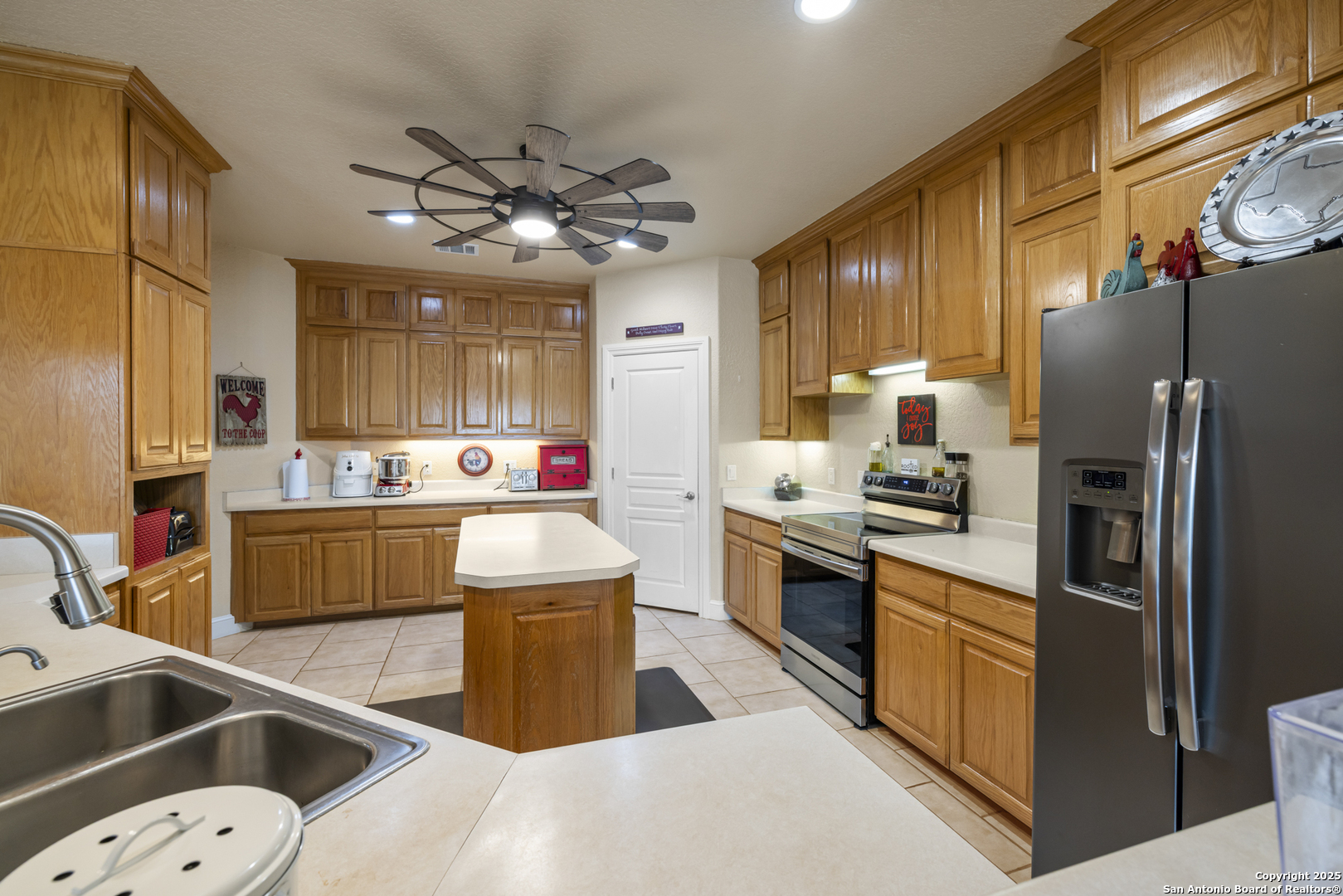 362 Coneflower Drive Spring Branch, TX 78070 - Photo 11 of 50